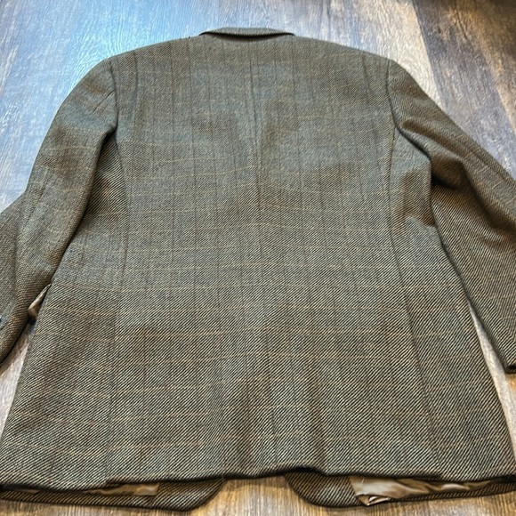 Joseph Abboud Sport Coat (41L) - Picture 8 of 9